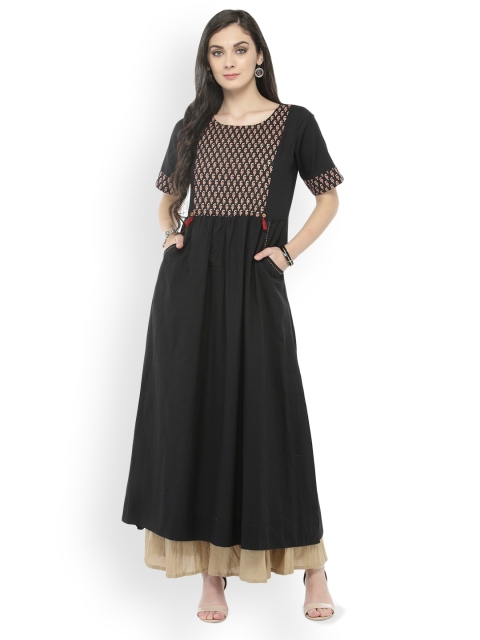 

Varanga Women Black Solid Kurta with Palazzos