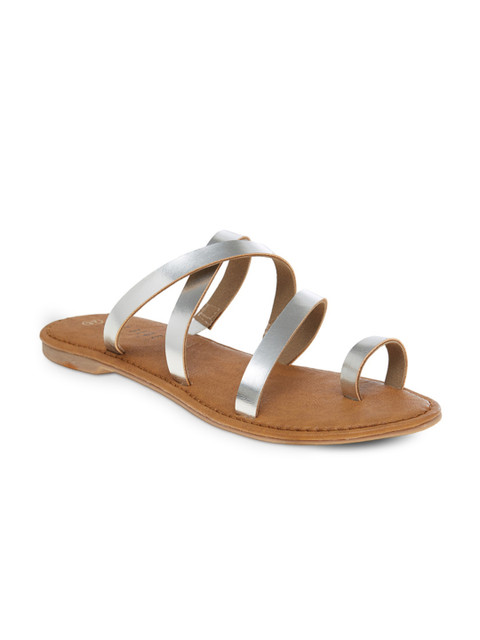 

Wet Blue Women Silver-Toned Solid Synthetic One Toe Flats