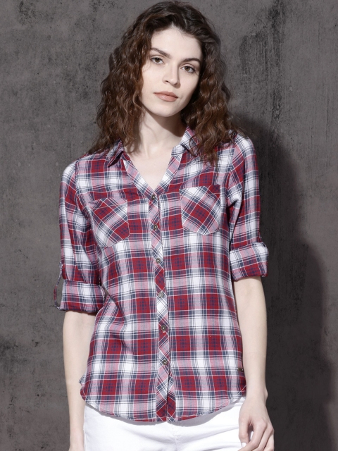 

Roadster Women Red & Navy Slim Fit Checked Casual Shirt