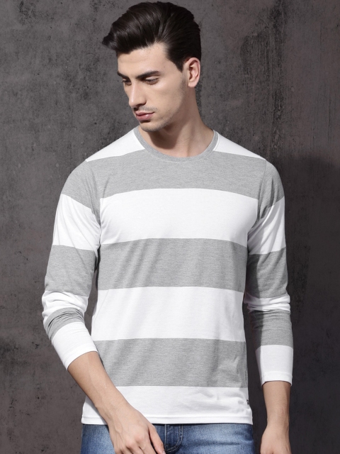 

Roadster Men Grey Melange & White Striped T-shirt