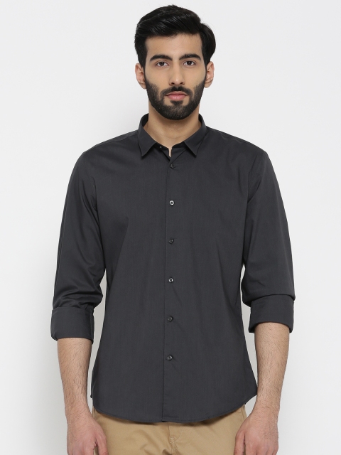 

OVS Men Charcoal Grey Slim Fit Solid Casual Shirt