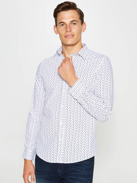 

OVS Men White & Black Slim Fit Printed Casual Shirt