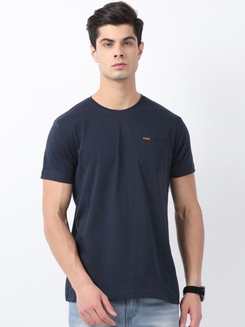 

Gmcks Men Navy Blue Solid Round Neck T-shirt