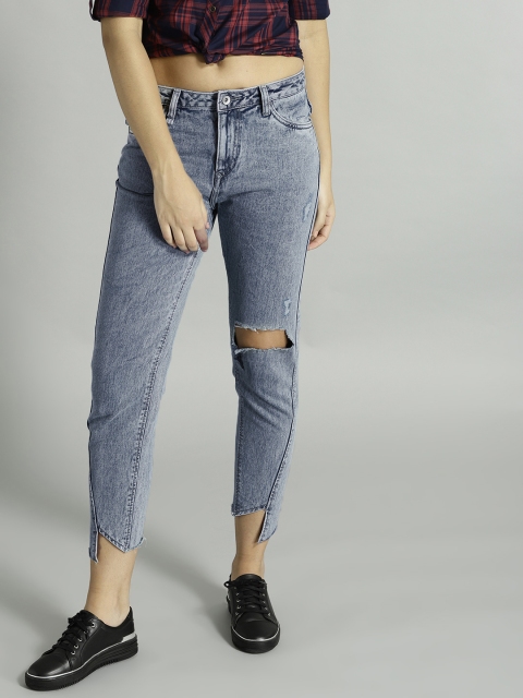 

Roadster Women Blue Boyfriend Fit Mid-Rise Mildly Distressed Jeans