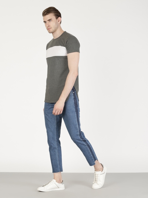 

ether Men Charcoal Grey Printed Longline T-shirt