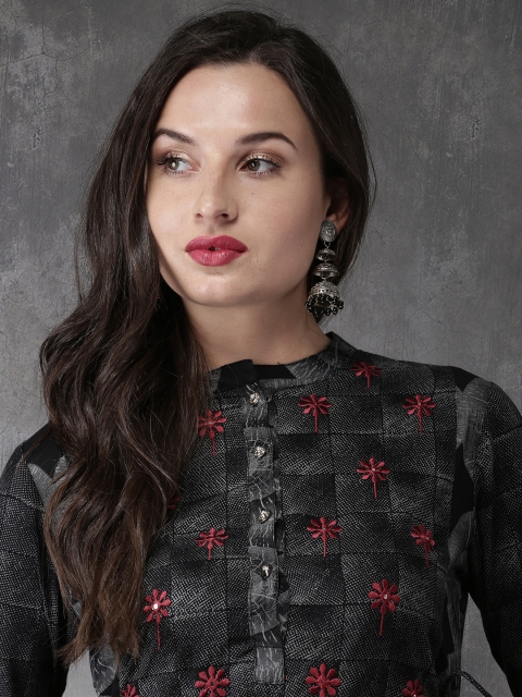 

Anouk Women Black & Grey Checked Angrakha Kurta
