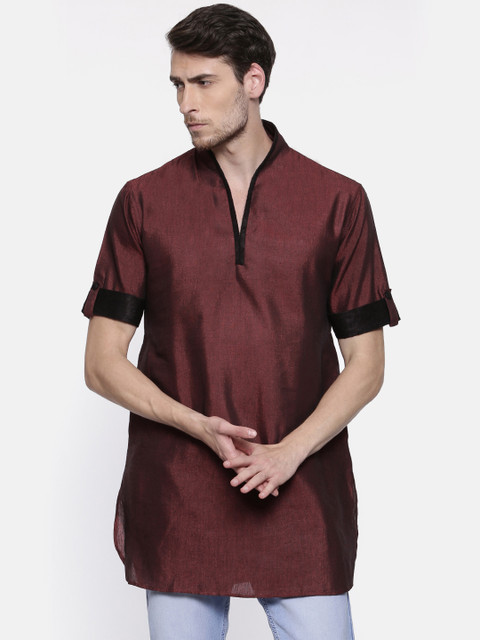 

Manish Creations Men Maroon Solid Straight Kurta