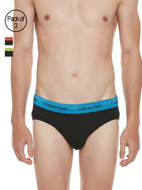 

Calvin Klein Underwear Men Pack of 3 Briefs U2661VBO, Black