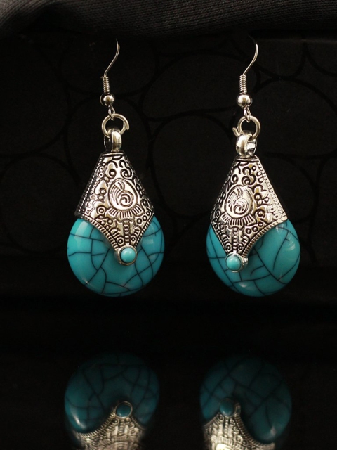 

PRITA Blue Oxidised Silver-Plated Handcrafted Teardrop Shaped Drop Earrings