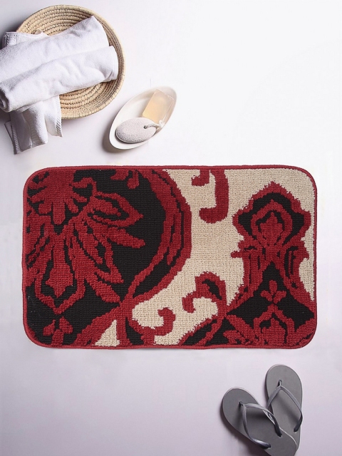 

ROMEE Red & Off White Ethnic Rectangular Patterned Bath Rug