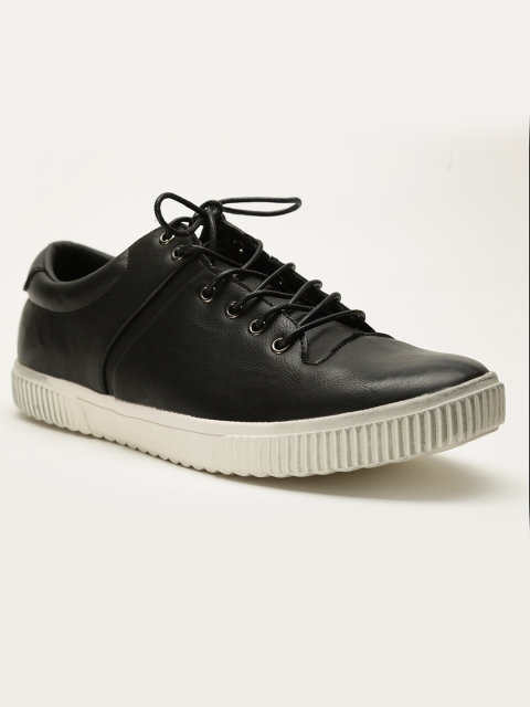 

LOCOMOTIVE Men Black Sneakers