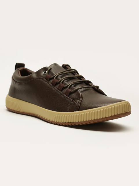 

LOCOMOTIVE Men Brown Sneakers