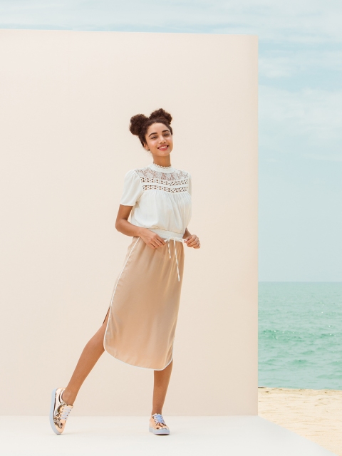 

DressBerry Women White Solid Top