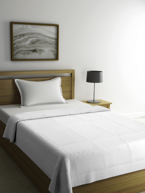 

Portico New York White Solid AC Room 150 GSM Single Bed Duvet