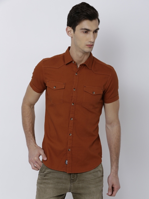 

LOCOMOTIVE Men Orange Slim Fit Solid Casual Shirt