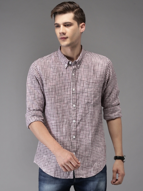 

Moda Rapido Men Purple Regular Fit Checked Linen Casual Shirt
