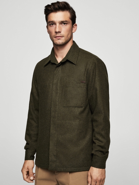

MANGO MAN Men Olive Green Regular Fit Solid Casual Shirt