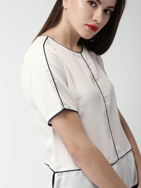 

Mast & Harbour Women White Solid Top