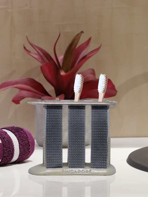 

Shresmo Black Textured Toothbrush Holder