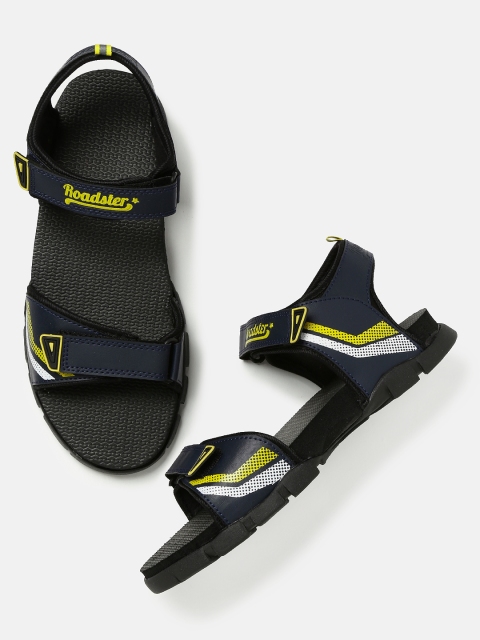 

Roadster Men Navy Sports Sandals, Navy blue