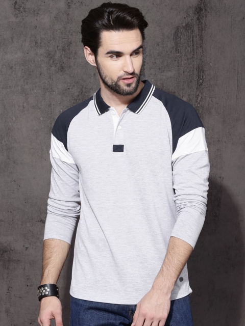 

Roadster Men Grey Melange Solid Polo T-Shirt