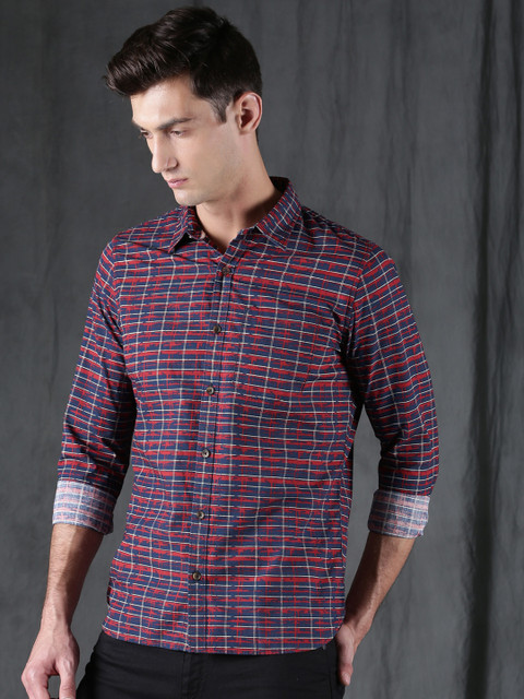 

WROGN Men Navy Blue & Red Slim Fit Checked Casual Shirt