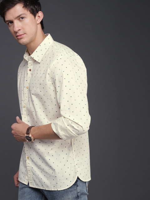

WROGN Men Off-White Slim Fit Printed Casual Shirt