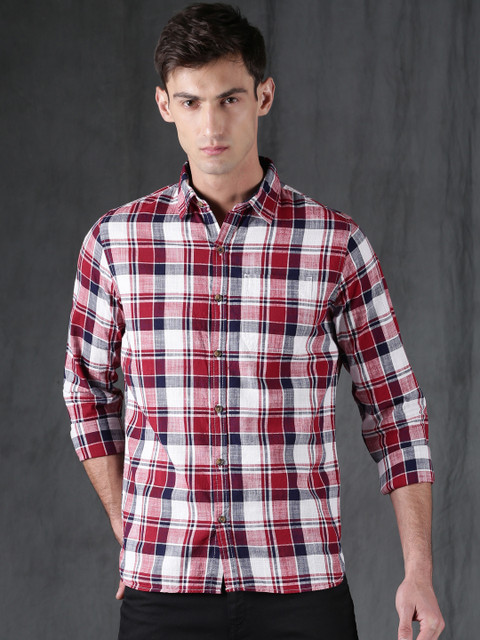 

WROGN Men Red & Navy Blue Slim Fit Checked Casual Shirt