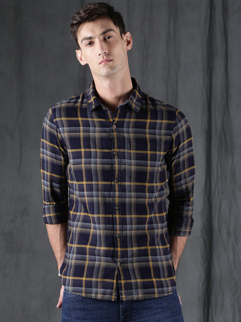 

WROGN Men Navy & Mustard Yellow Slim Fit Checked Casual Shirt