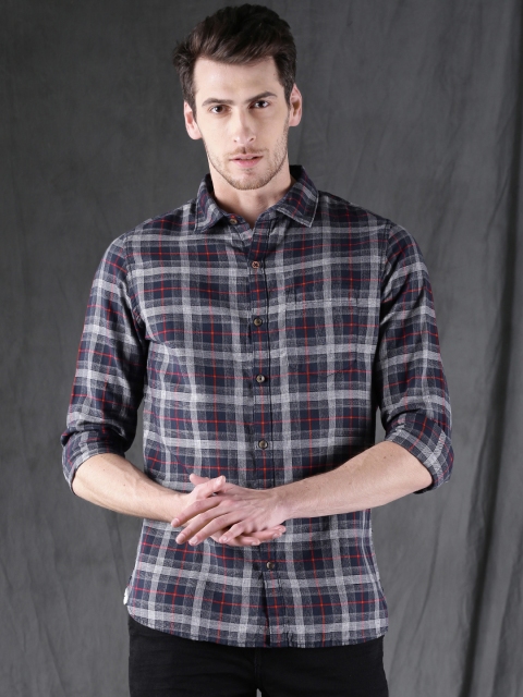 

WROGN Men Navy Blue & Red Slim Fit Checked Casual Shirt