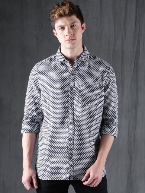 

WROGN Men Navy Blue & White Slim Fit Self Design Casual Shirt