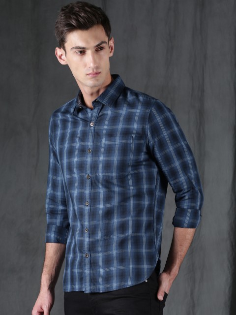 

WROGN Men Blue Slim Fit Checked Casual Shirt