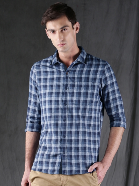

WROGN Men Navy Blue & White Slim Fit Checked Casual Shirt