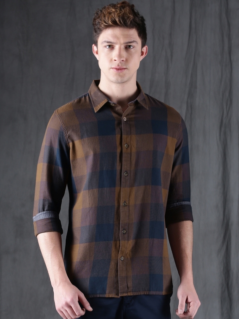 

WROGN Men Brown & Navy Blue Slim Fit Checked Casual Shirt