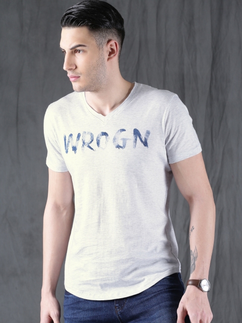 

WROGN Men Grey Printed V-Neck T-shirt