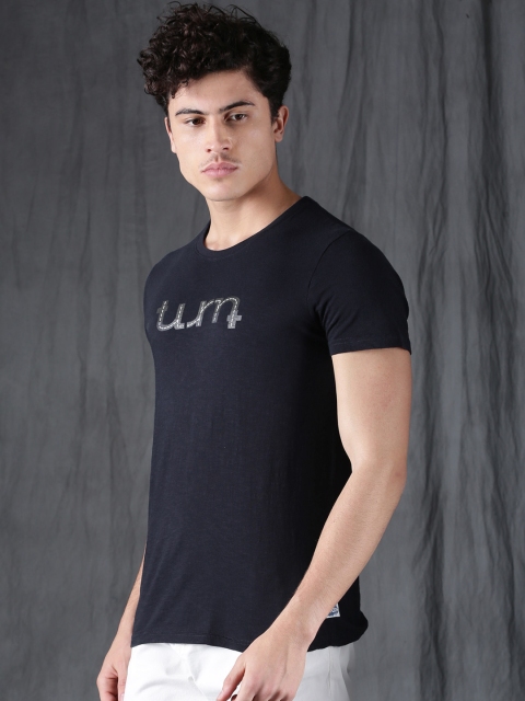 

WROGN Men Navy Blue Printed Round Neck T-shirt