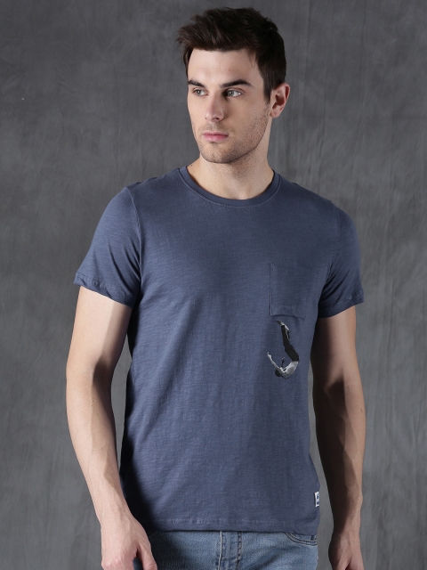 

WROGN Men Blue Solid Round Neck T-shirt