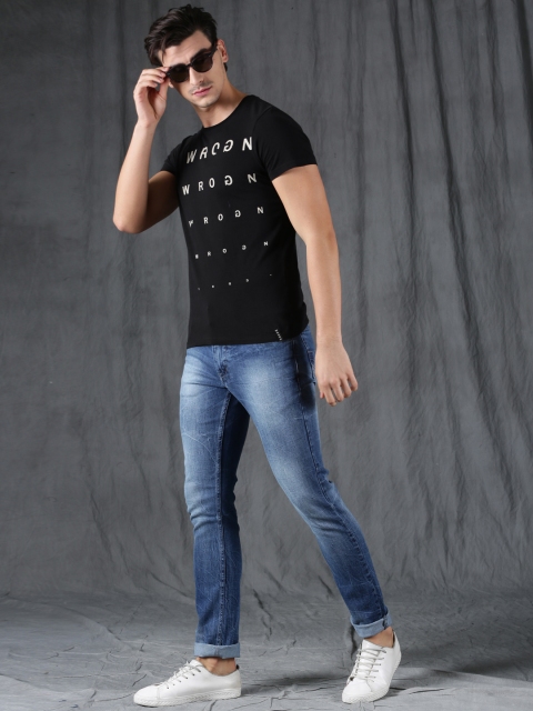 

WROGN Men Black Printed Slim Fit Round Neck T-shirt