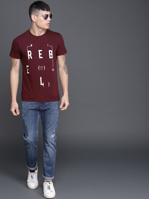 

WROGN Men Maroon Printed Round Neck T-shirt