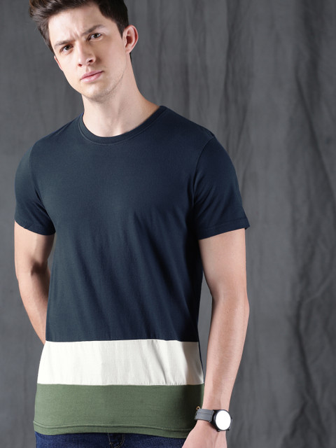 

WROGN Men Blue Solid Round Neck T-shirt