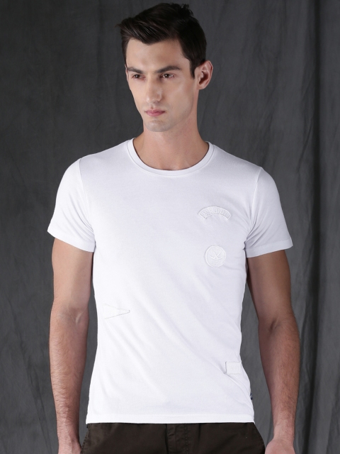 

WROGN Men White Solid Slim Fit Round Neck T-shirt