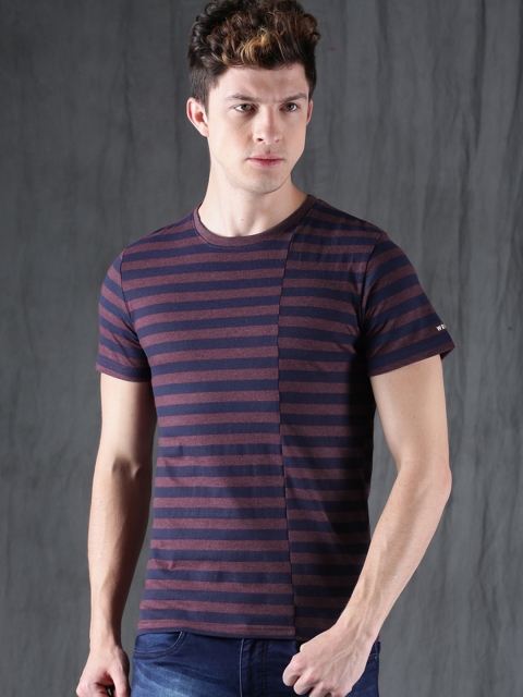 

WROGN Men Navy Blue Striped Round Neck Slim Fit T-shirt
