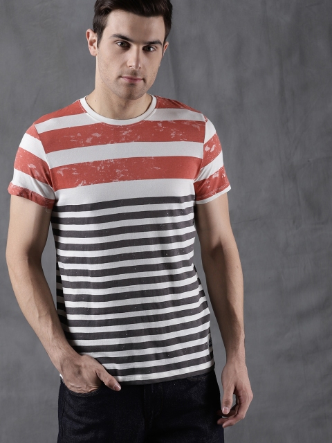 

WROGN Men White & Grey Striped Round Neck T-shirt