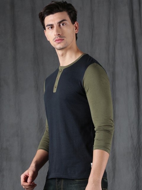 

WROGN Men Navy Blue Solid Henley Neck T-shirt