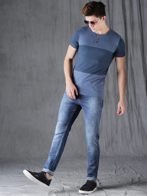 

WROGN Men Blue Colourblocked Henley Neck T-shirt