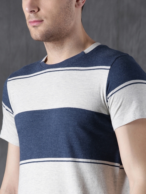 

WROGN Men Navy Blue & White Striped Round Neck T-shirt
