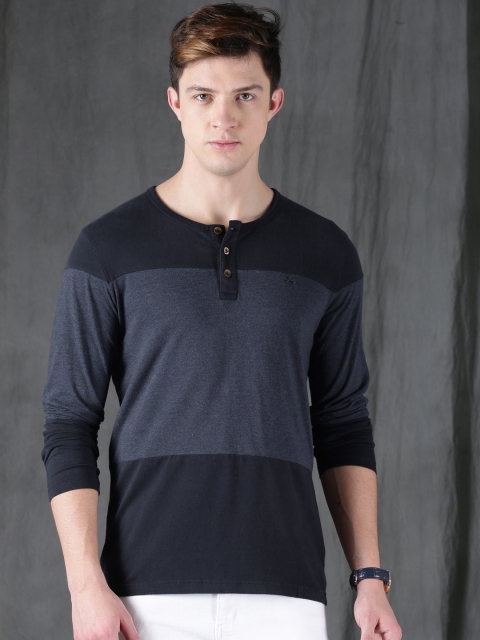 

WROGN Men Navy Blue Colourblocked Slim Fit Henley Neck T-shirt