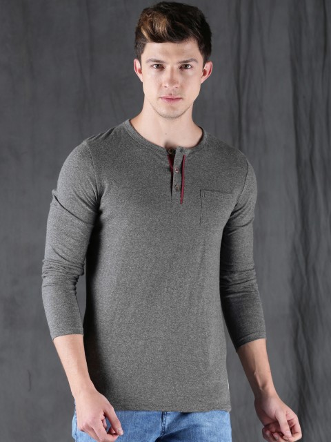 

WROGN Men Charcoal Grey Solid Henley Neck T-shirt