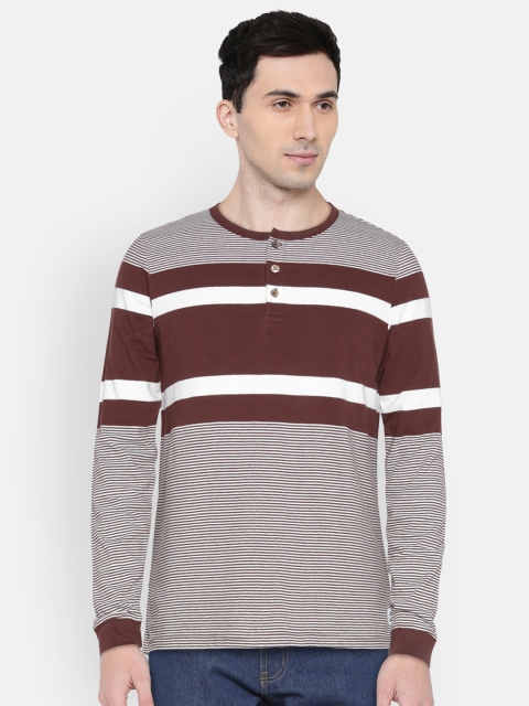 

WROGN Men Maroon Striped Round Neck T-shirt