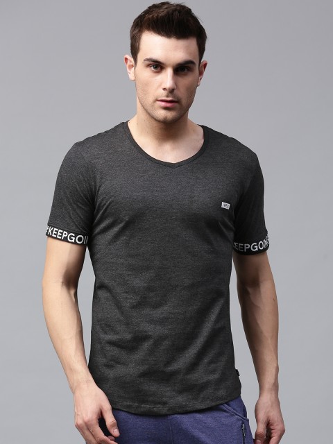 

HRX by Hrithik Roshan Men Charcoal Grey Solid V-Neck T-shirt
